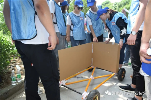 同心筑未来 明日更精彩—紫苹果钻石装饰团建活动